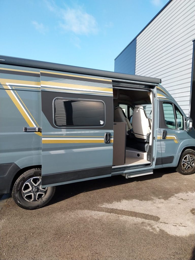 burstner b66 4 places boite auto