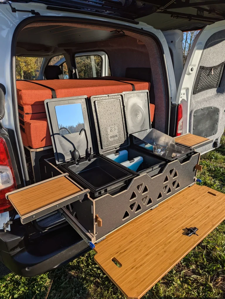 la mini box van